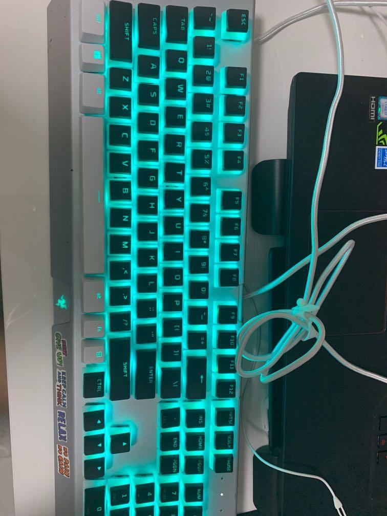 Razer Blackwidow x Chroma Keyboard With Hyperx Pudding Keycaps