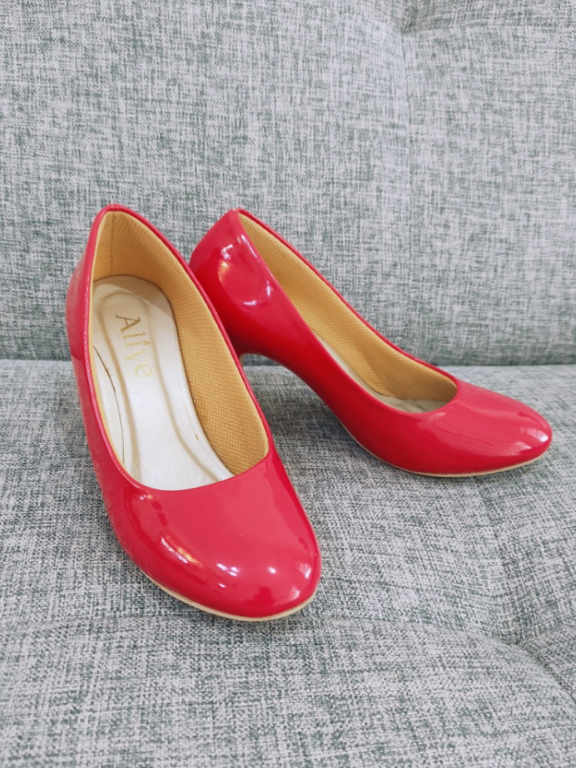 Red shoes mini high heels, Fesyen 
