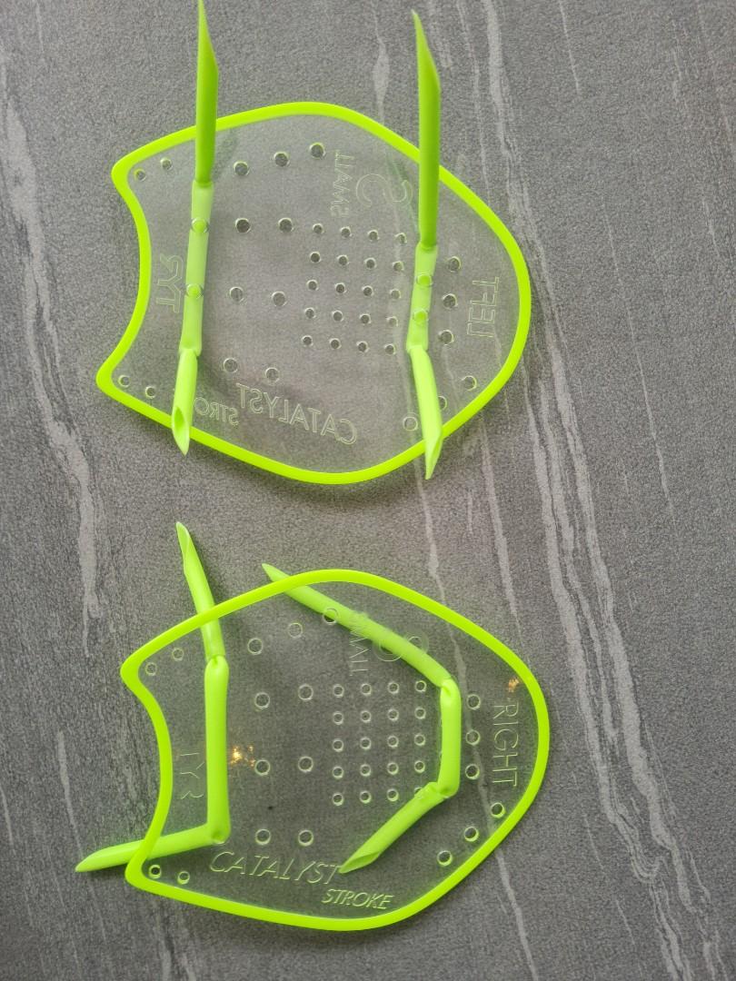 TYR hand paddle, Sports Equipment, Sports & Games, Water Sports on