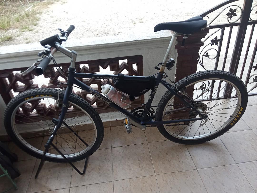 1993 sales trek 820