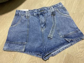 (Category: ) located in . Submitted by hapisiaolin (Listing ID 1076059360, Image 1). Description: .