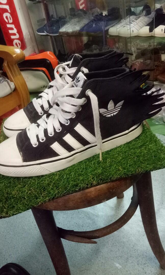 Adidas store jagged nizza