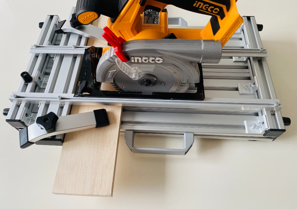Circular saw best sale slide guide
