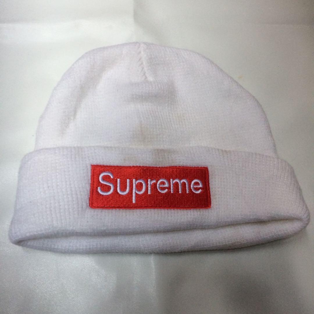 Beanie supreme, Fesyen Pria, Aksesoris 