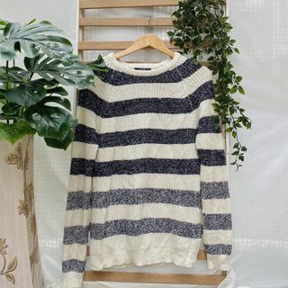 (Category: ) located in . Submitted by outfitbyfa (Listing ID 1076246698, Image 1). Description: .
