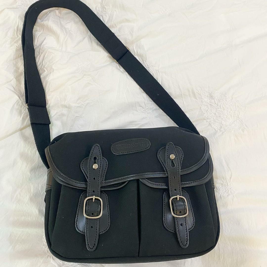 Billingham camera bag (Category: Camera Bags & Carriers) located in Manila. Submitted by rouge_and_orange (Listing ID 1076188264, Image 1). Description: used once like new.