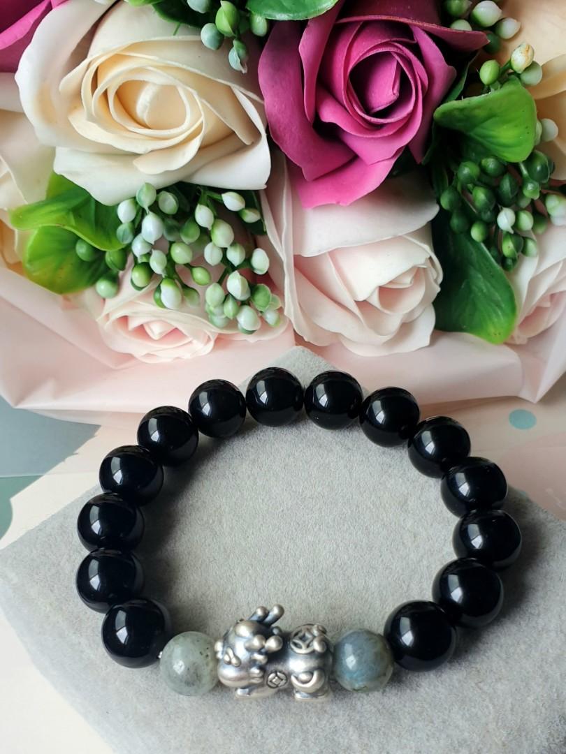 Black obsidian store and labradorite