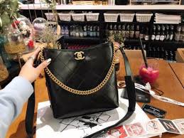 (Category: ) located in . Submitted by Femmeboutique (Listing ID 1076270194, Image 1). Description: .