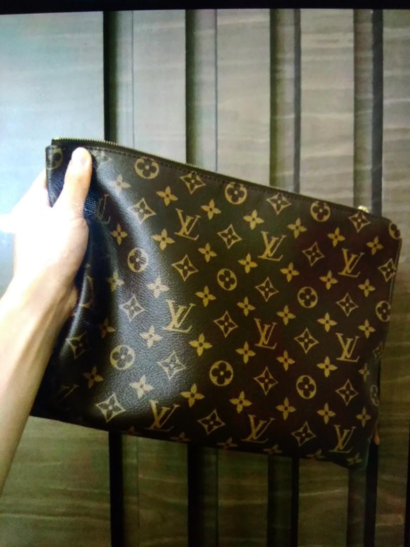 Clutch Louis Vuitton Original Model Terbaru