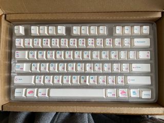 （分類：）位於 。 由 ryanchow2202 提交（商品編號 1076136046，圖片 1）。簡介： 。
