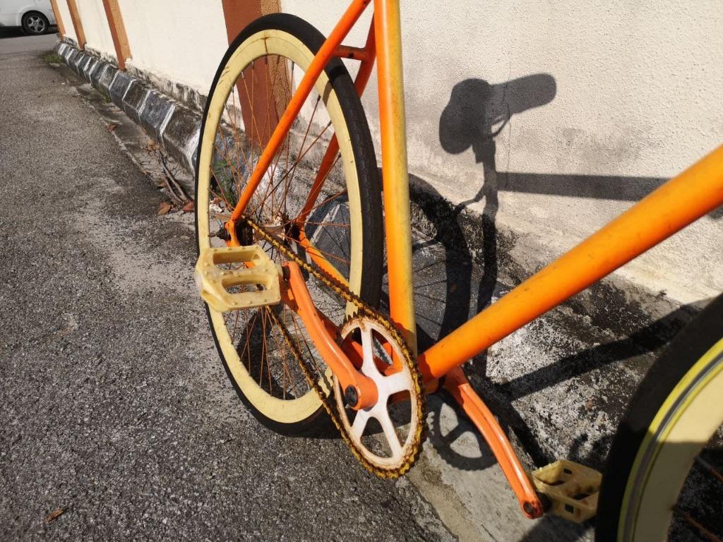 Second hand fixie shop