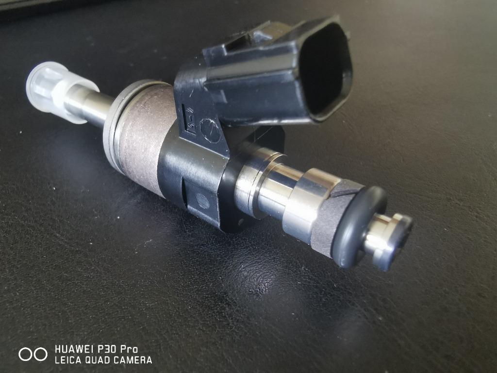Honda Vezel Fuel Injectors (Genuine), Car Accessories, Electronics