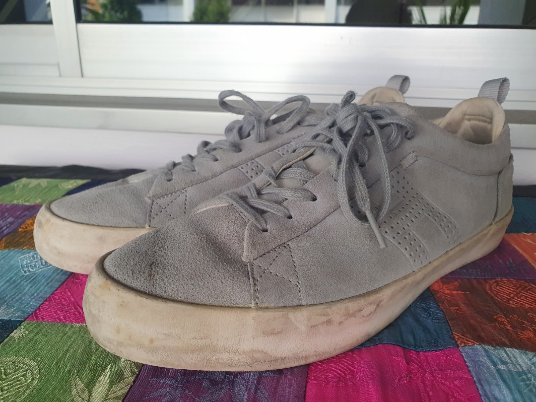 HUF Skate Shoes Men s Fashion Footwear Dress Shoes on Carousell
