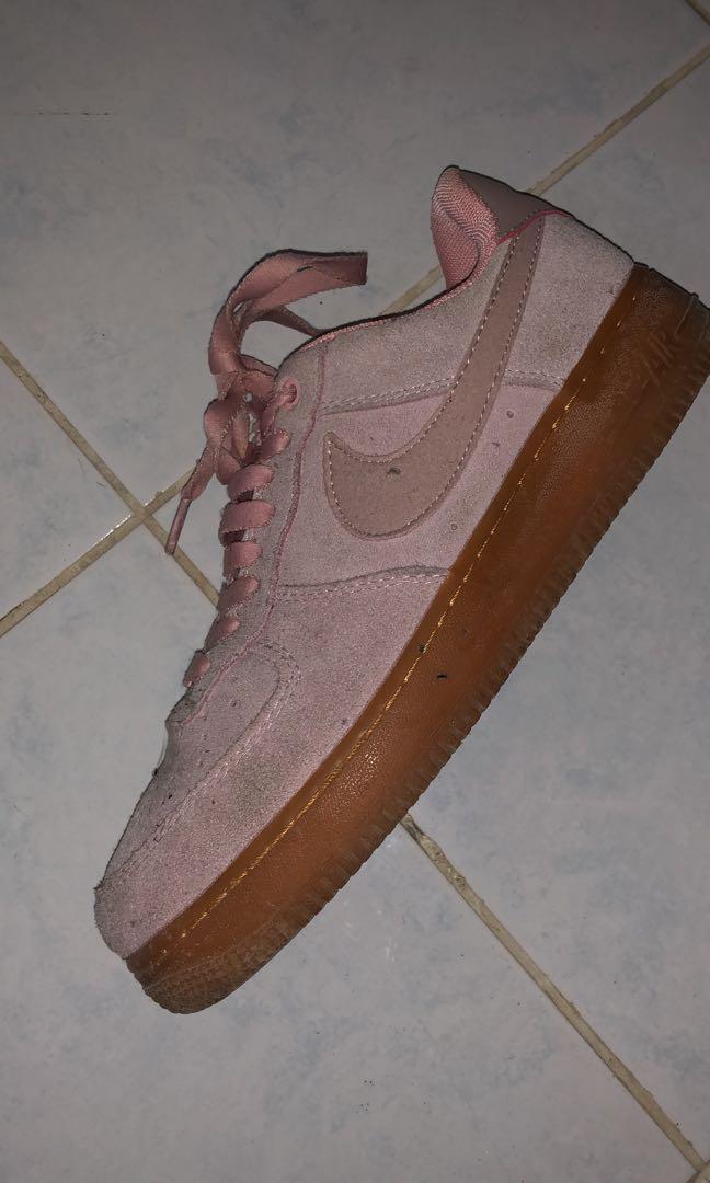 Nike air sales force pink suede
