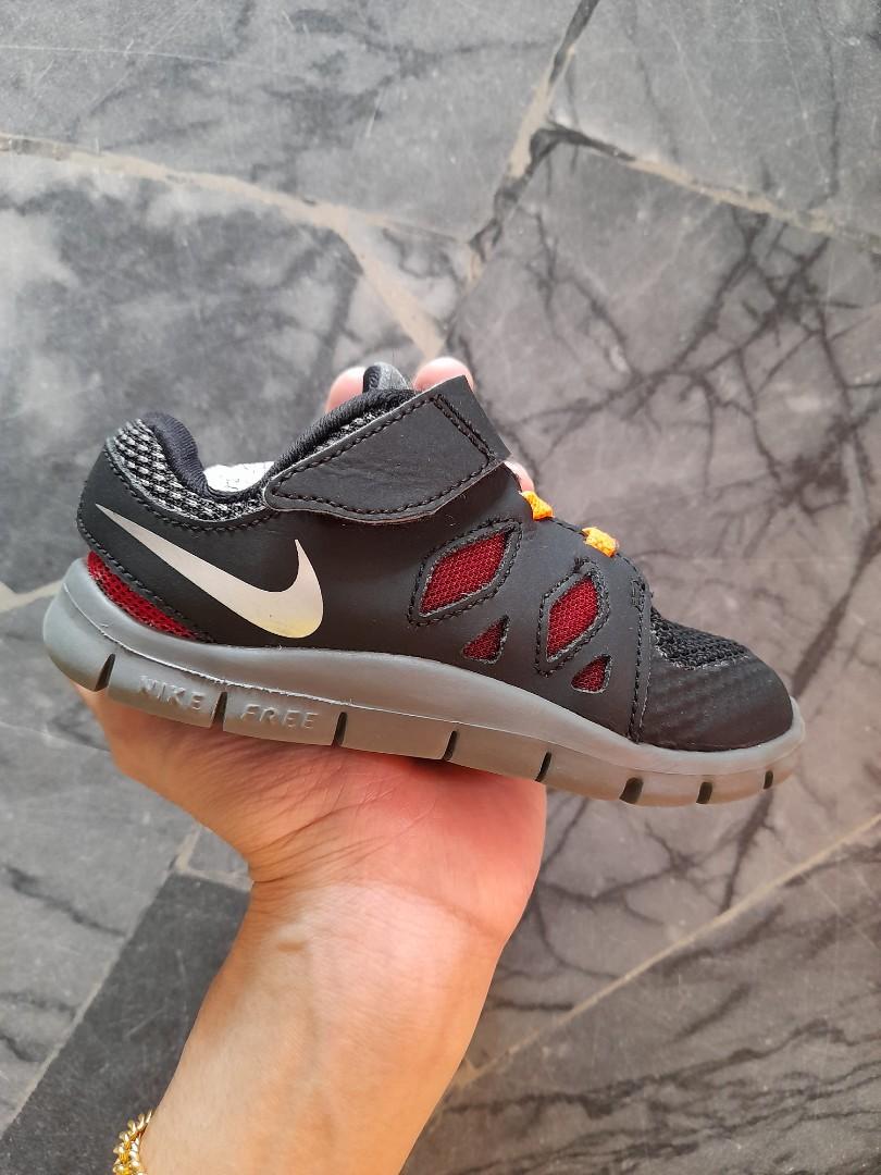 nike free run toddler shoes