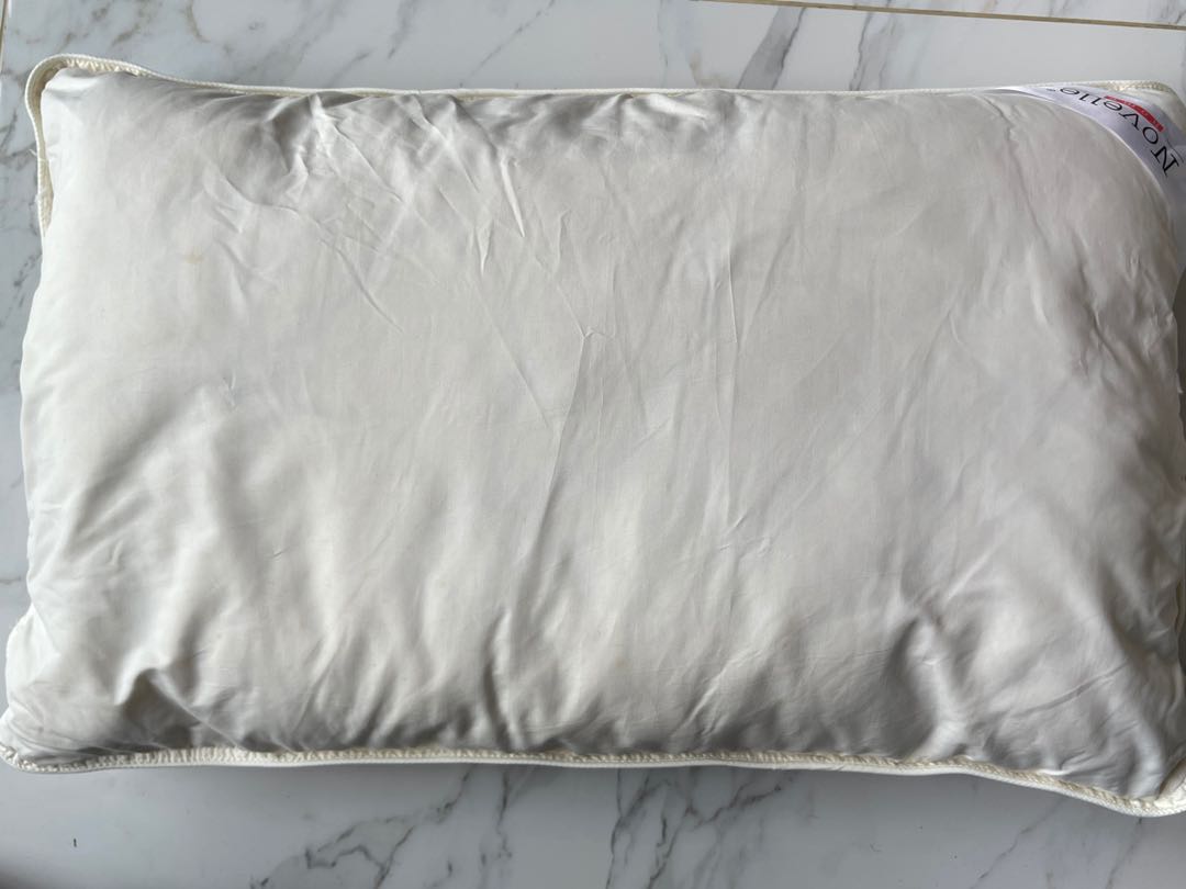 Novelle shop cotton pillow