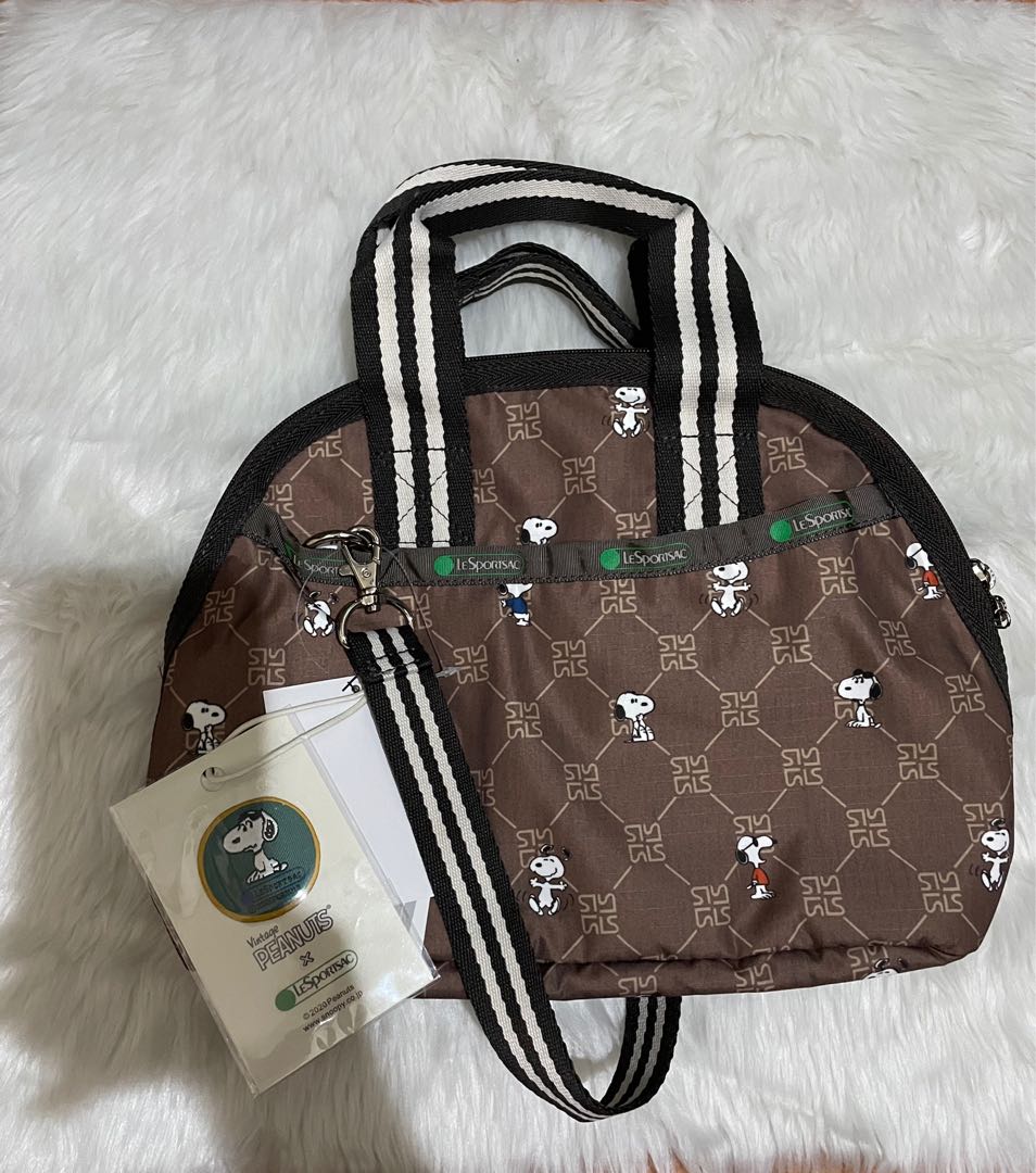 Peanuts Snoopy X Lesportsac Japan Exclusive Amelia Handbag Women S Fashion Bags Wallets Cross Body Bags On Carousell