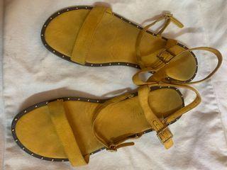 Pre-loved Charles & Keith Sandals
