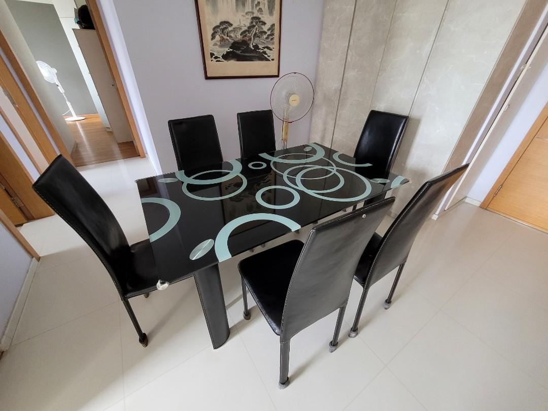 Preloved Dining table and chairs