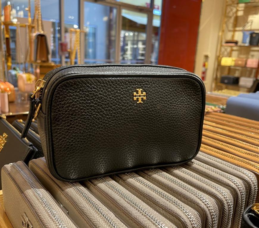 PREORDER) TORY BURCH - BLAKE MINI CAMERA BAG 81477, Luxury, Bags & Wallets  on Carousell