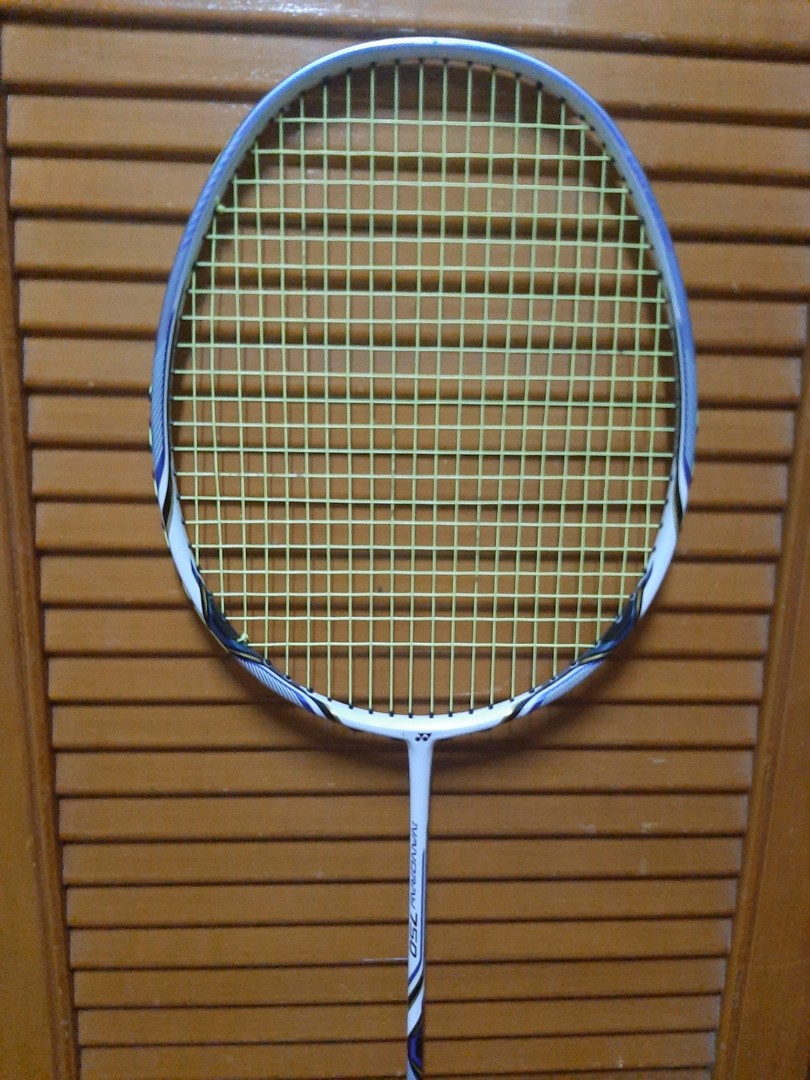 Raket Yonex Nanoray 750 Ori, Sports Equipment, Sports & Games