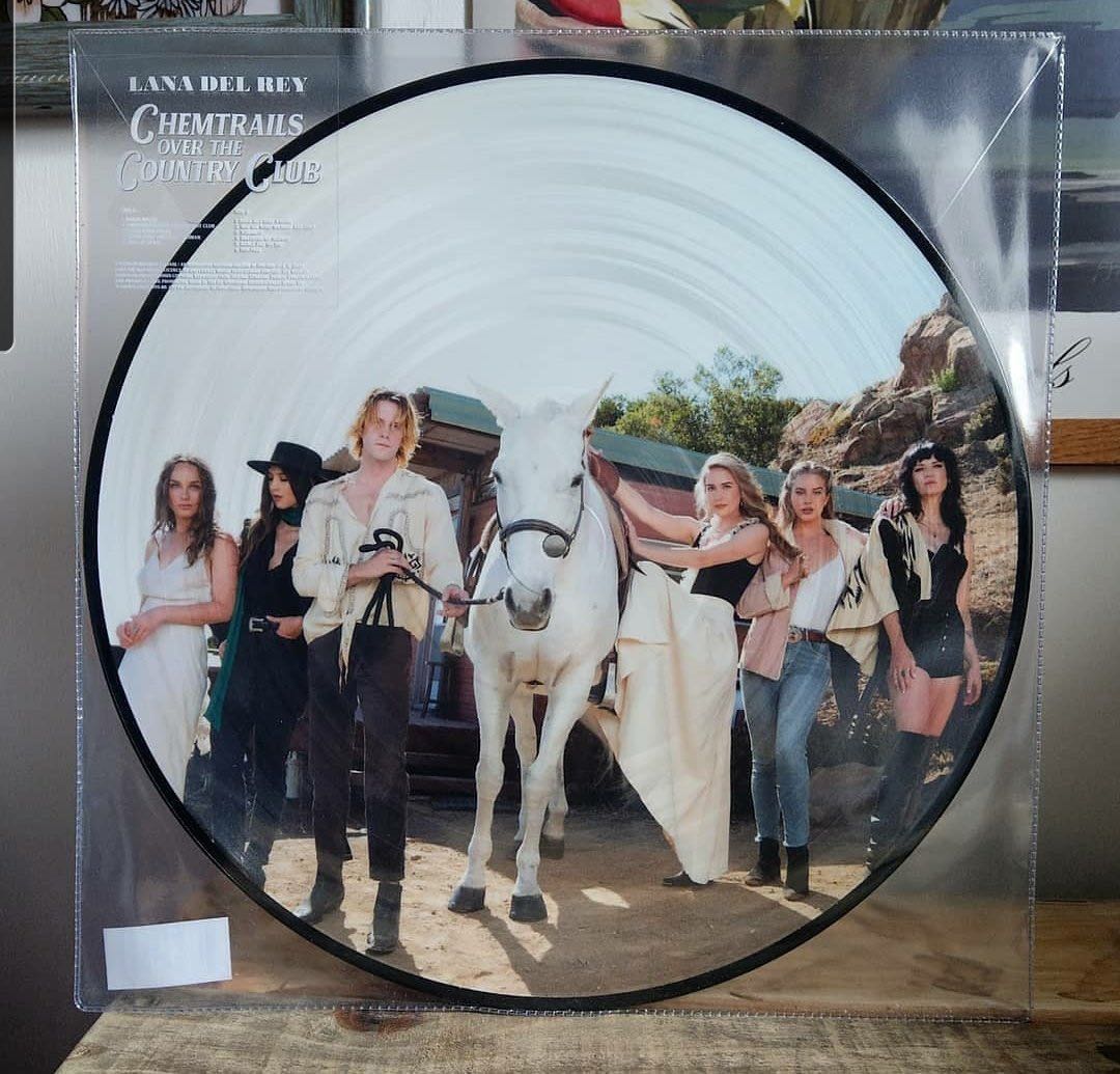 [RARE] Lana Del Rey Chemtrails Over The Country Club Vinyl LP, Music & Media, CDs, DVDs
