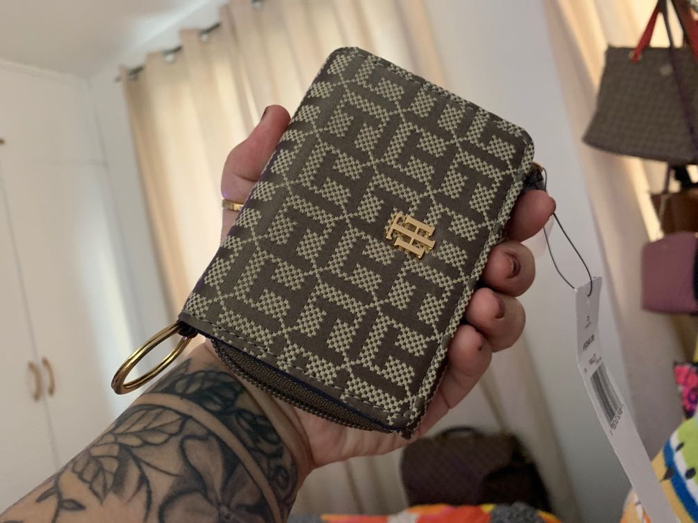 small wallet tommy hilfiger