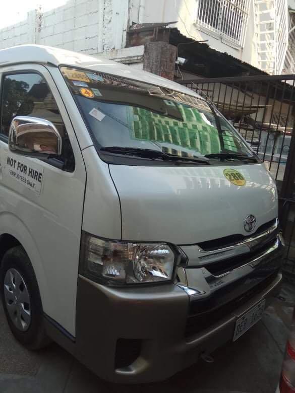 Toyota Hiace Super Gl Mid Roof A Cars For Sale Used Cars On Carousell