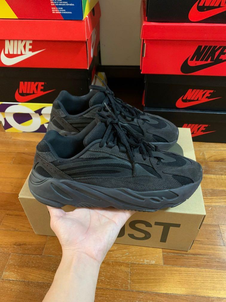 US 9.5 Adidas Yeezy 700 Vanta Men s Fashion Footwear Sneakers