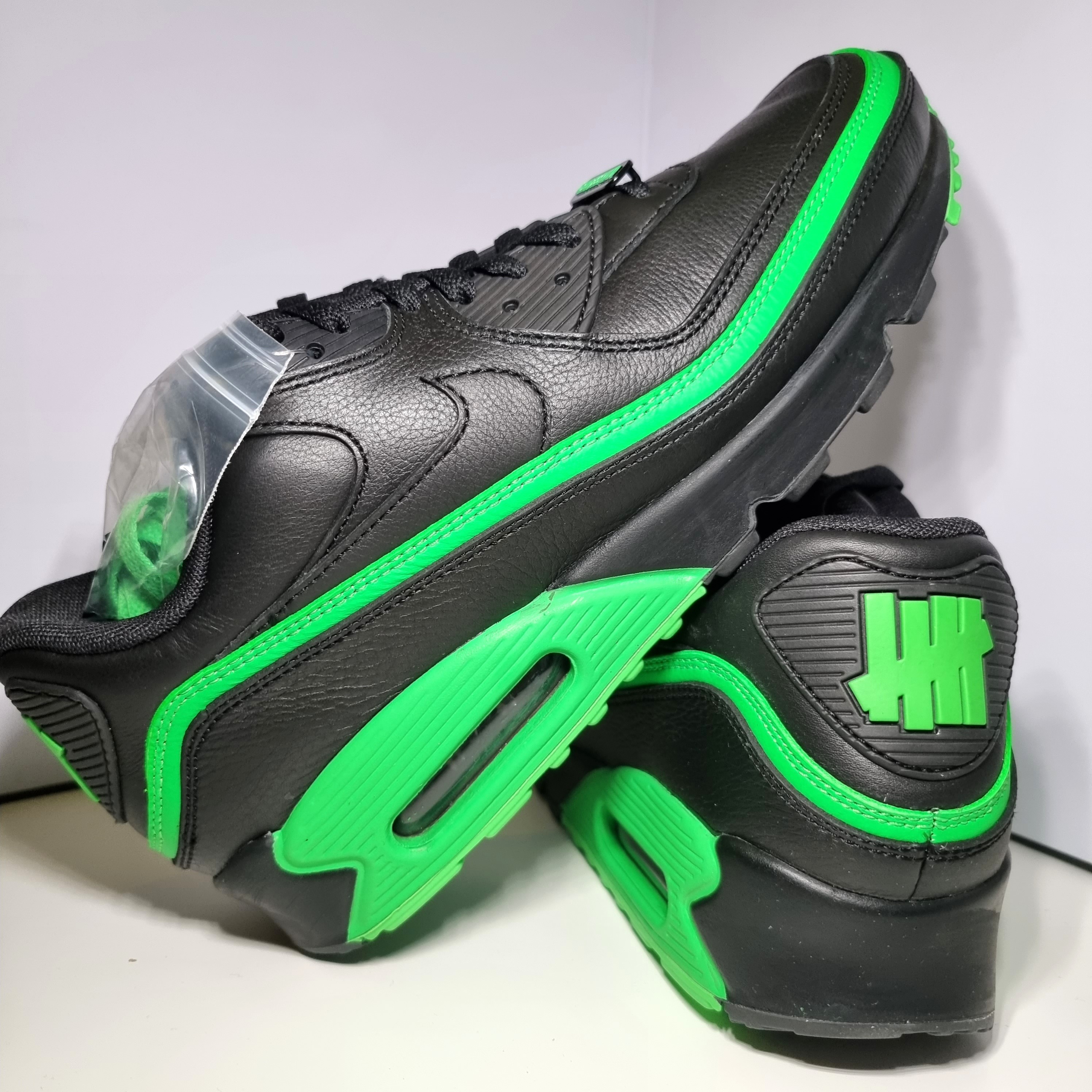 undefeated air max 90 black green spark