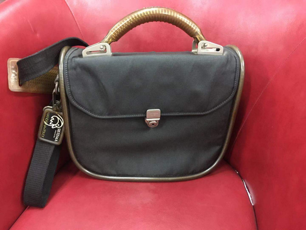 Mandarina duck vintage bag clearance