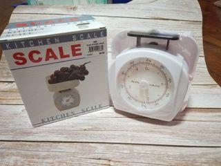 Weigh scale for baking