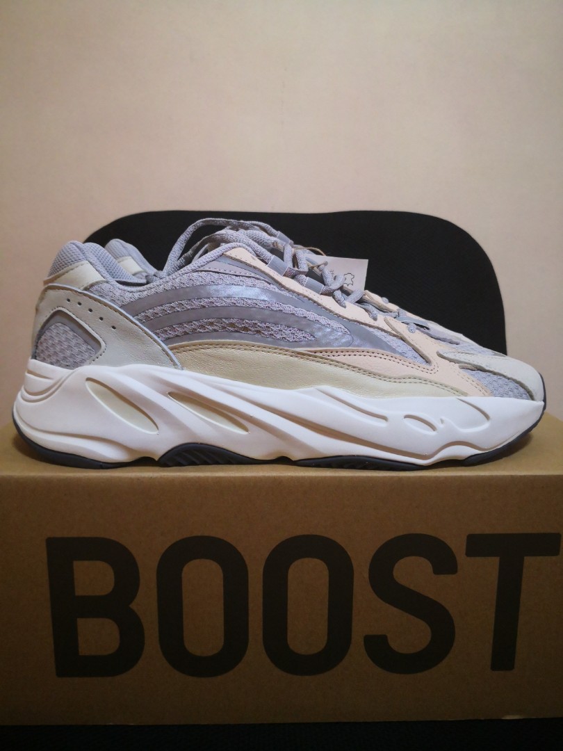 yeezy 709 cream