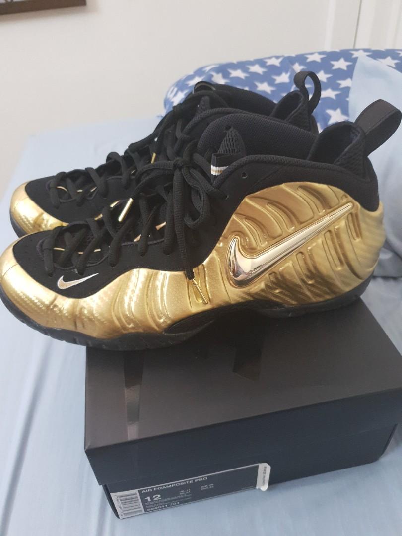mens gold foamposite