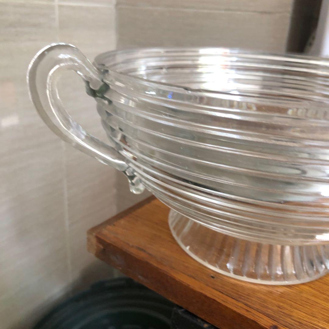Vintage Punch Bowl (Category: Vases & Decorative Bowls) located in Manila. Submitted by lesssa (Listing ID 1072554752, Image 3). Description: Antique punch bowl. Good as new.