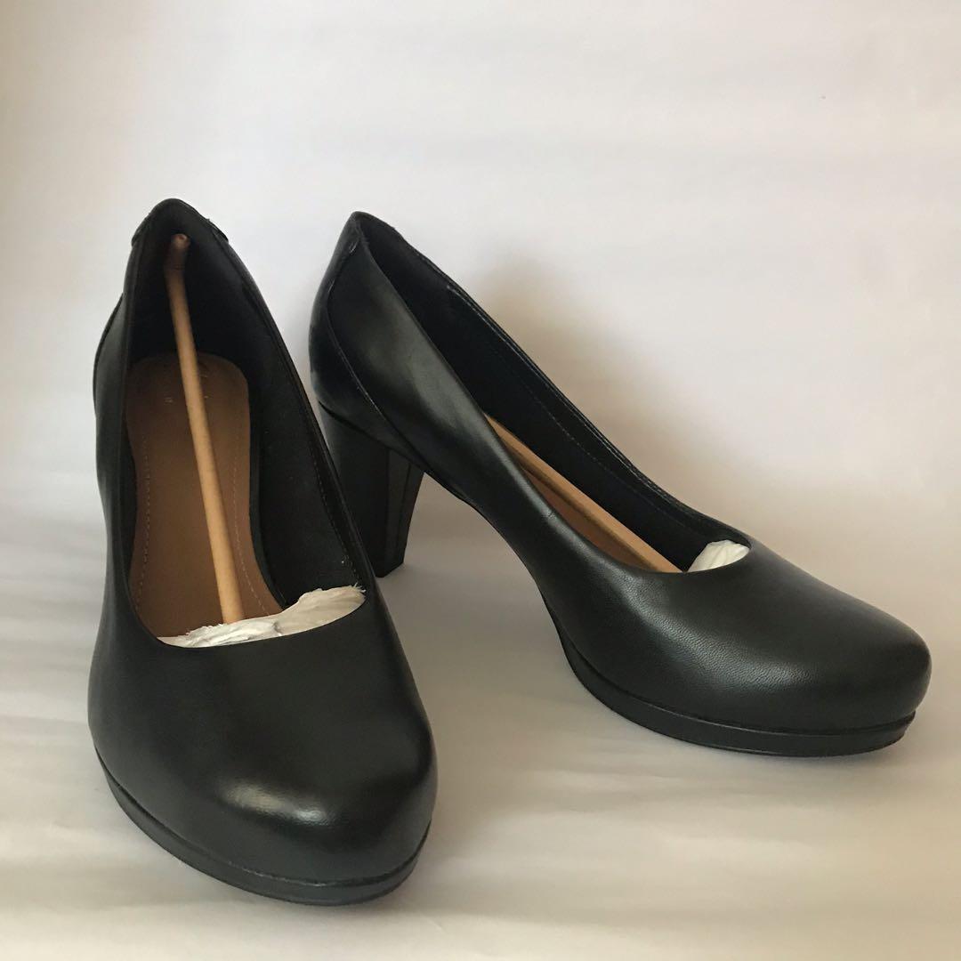clarks 2 inch heels