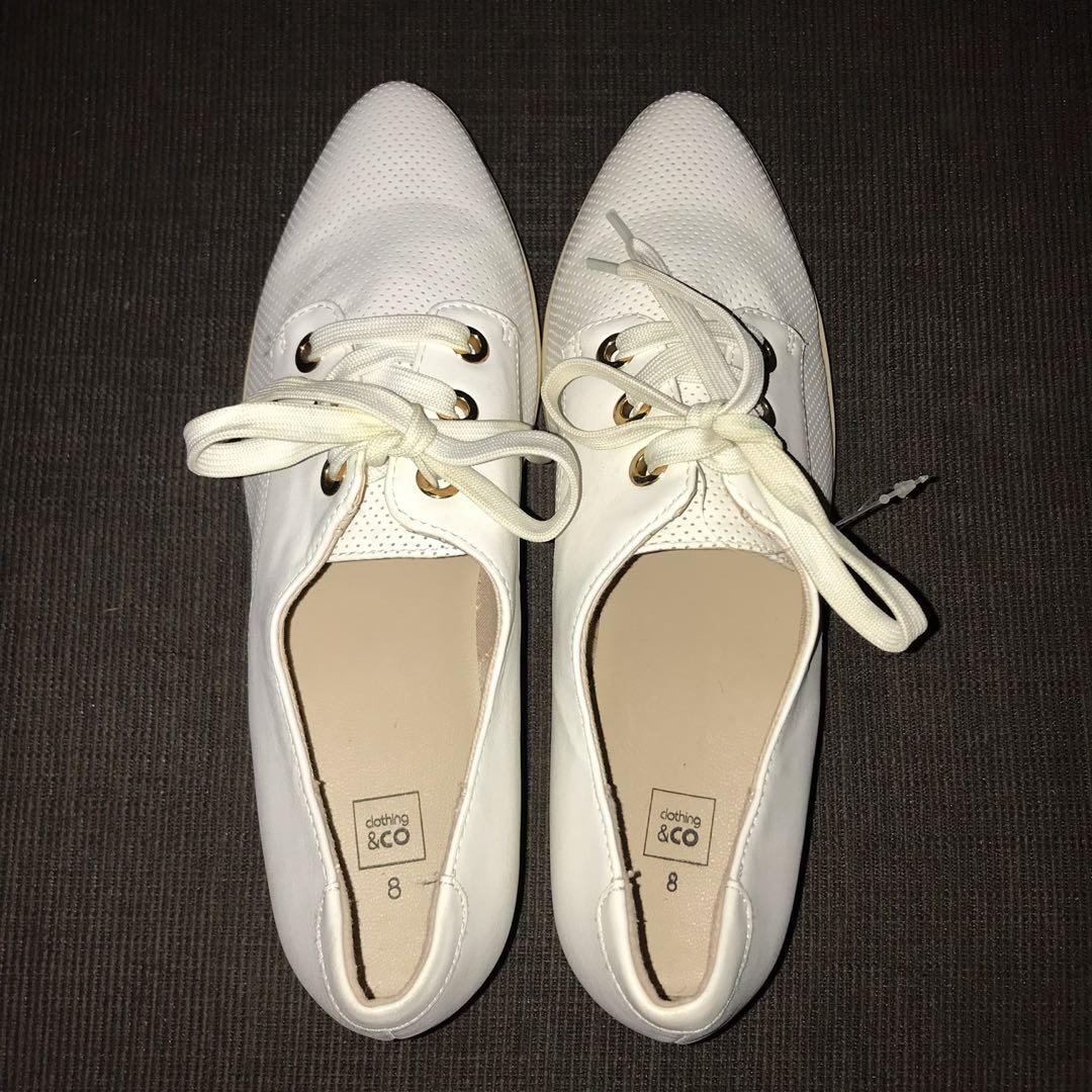 Clothing & co top shoes