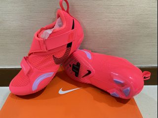 (Category: ) located in . Submitted by 22celsiusstore (Listing ID 1072682105, Image 1). Description: .