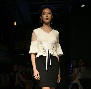 Duchess & Co Top