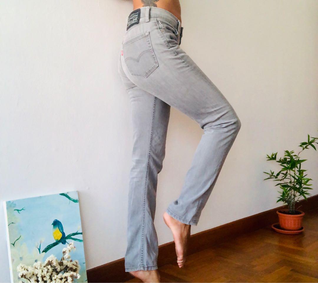 Levis grey mid rise straight leg jeans, Women's Fashion, Bottoms, Jeans &  Leggings on Carousell
