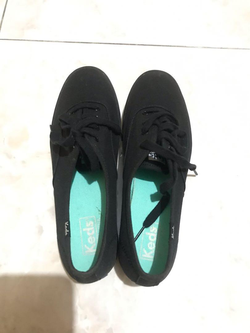 keds triple black