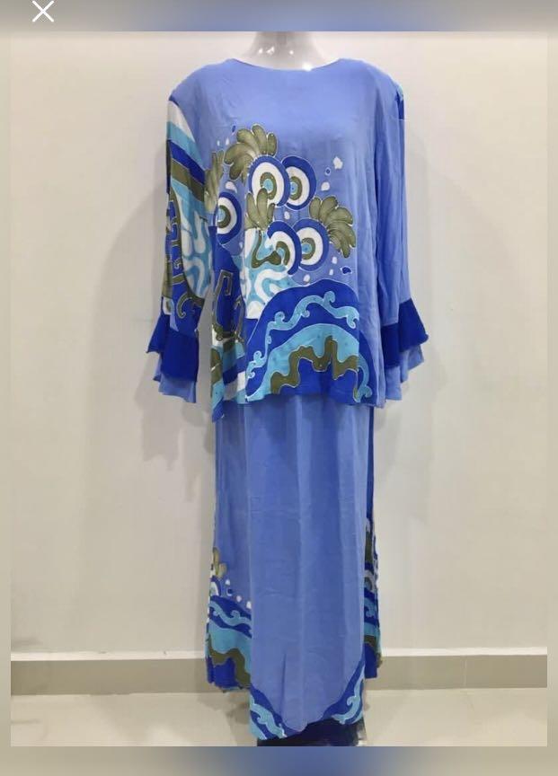 Baju Kurung Corak Batik