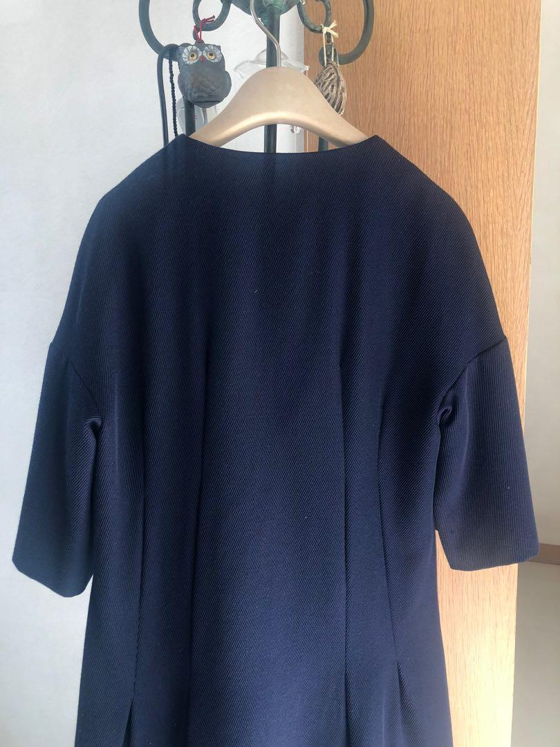 Marni authentic Coat （分類：外套及戶外衣服）位於 Hong Kong。 由 jer0917 提交（商品編號 1072484326，圖片 3）。簡介： Worn once. In minted condition, have to give it up as I'm moving out soon. 因為搬屋要放棄 有意pm 保養得好好。