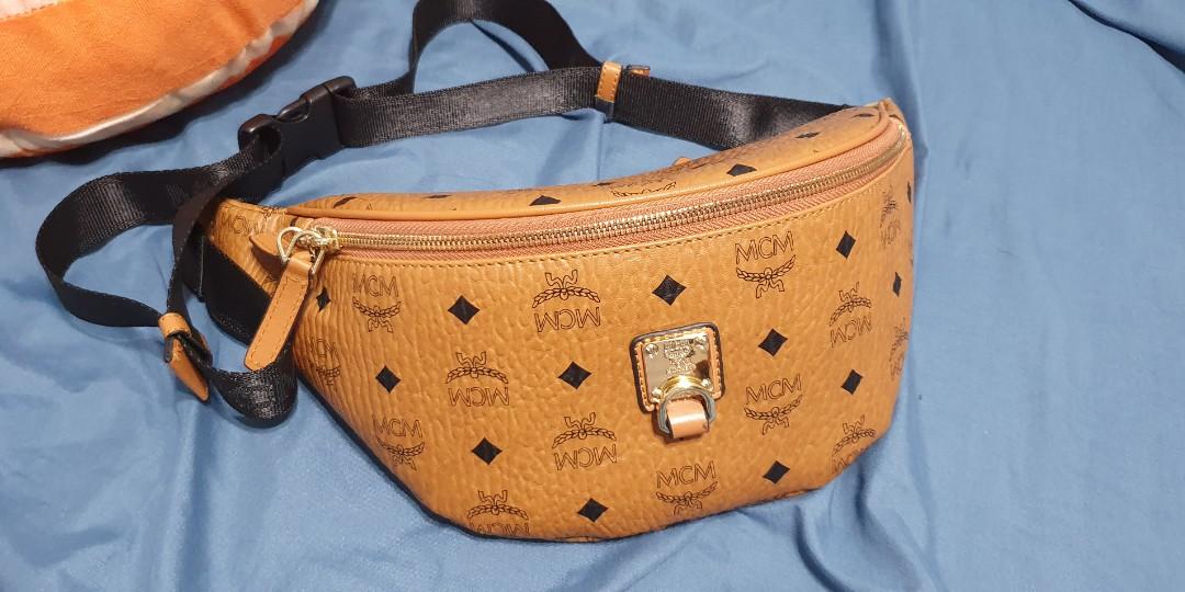 mcm fanny pack womens