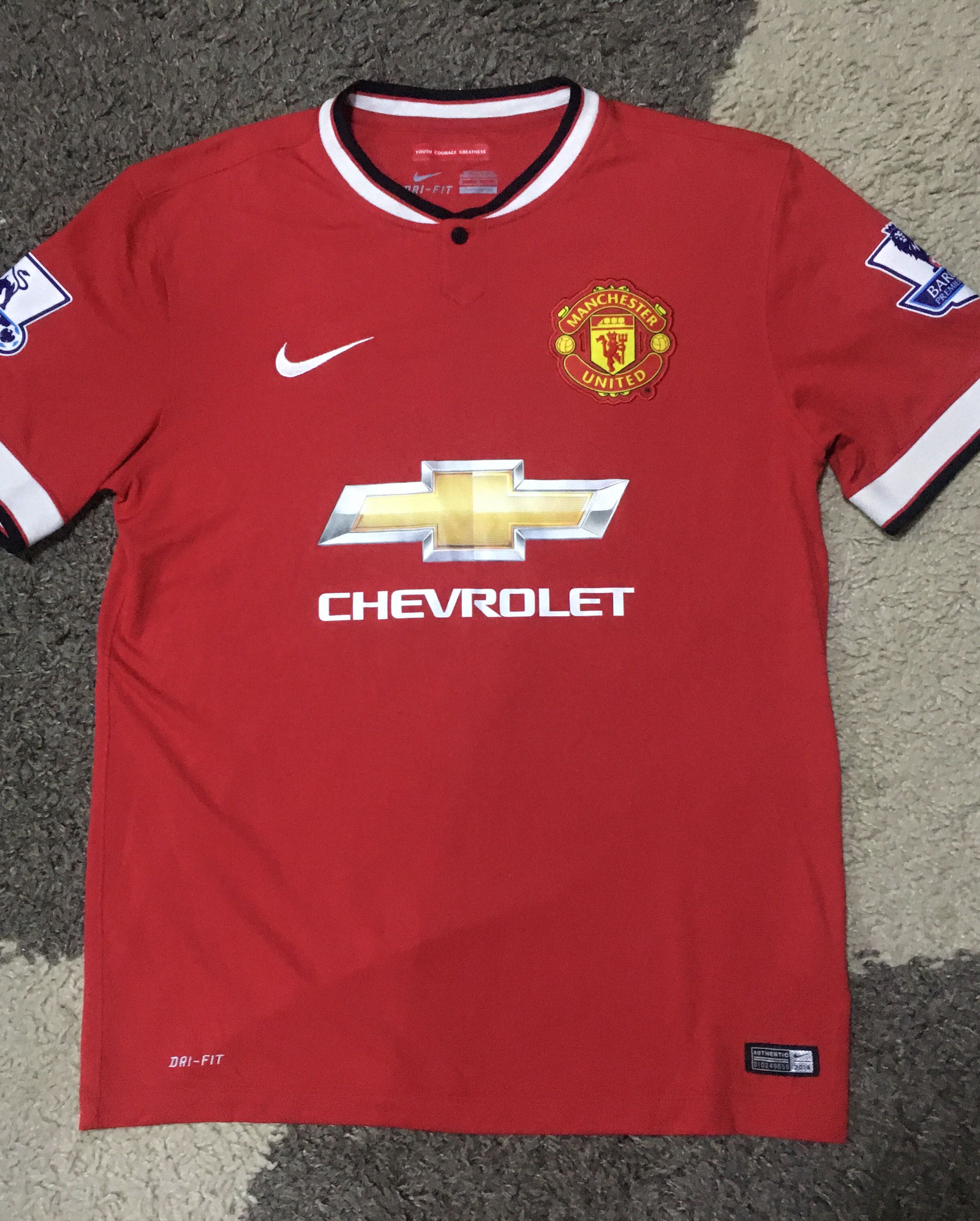 nike manchester united shirt