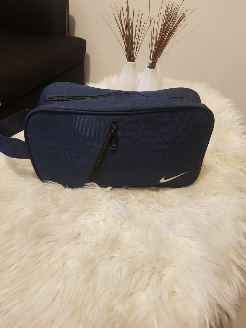 Nike Pouch Bag, Men's Fashion, Bags, Belt bags, Clutches and Pouches on