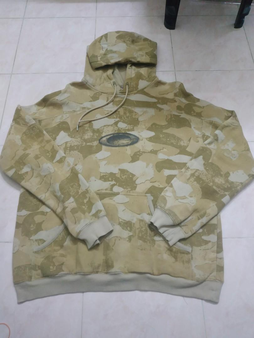 Oakley sales camo hoodie
