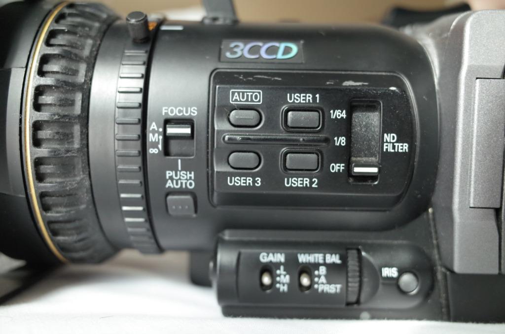 Panasonic AGDVX100 miniDV Camcorder, 攝影器材 Carousell