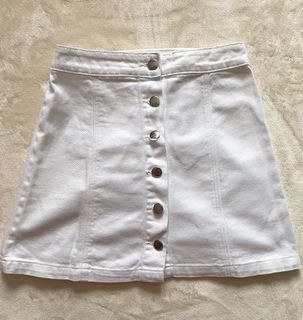 (Category: ) located in . Submitted by evacocoo (Listing ID 1072555560, Image 1). Description: .
