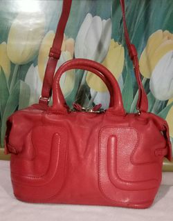 (Category: ) located in . Submitted by closet_rewind (Listing ID 1072550536, Image 1). Description: .